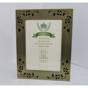 *HEIRLOOM Frame Brushed Brass Stencil Vine Design Table Top 5 x 7 - NWT